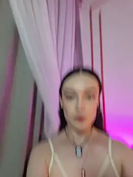 Snapshot of Kate_Amaretto_ chatting on June 26, 1:21 am Kate Amaretto online show from June 26, 1:21 am