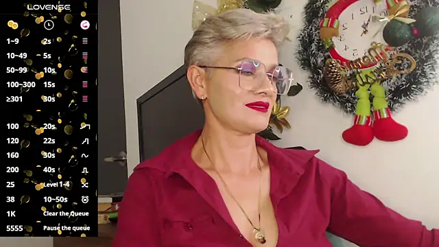 Snapshot of scarlett_paris22 chatting on December 30, 11:17 pm scarlett paris22 online show from December 30, 11:17 pm