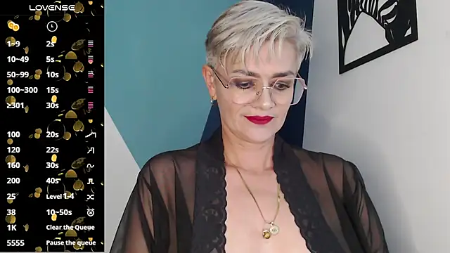 Snapshot of scarlett_paris22 chatting on February 22, 11:03 pm scarlett paris22 online show from February 22, 11:03 pm