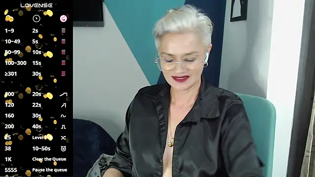 Snapshot of scarlett_paris22 chatting on February 25, 2:58 am scarlett paris22 online show from February 25, 2:58 am