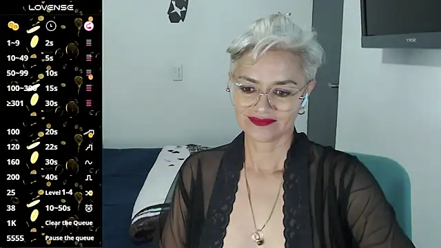 Snapshot of scarlett_paris22 chatting on March 5, 2:46 am scarlett paris22 online show from March 5, 2:46 am