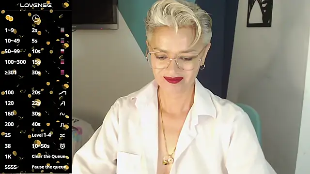 Snapshot of scarlett_paris22 chatting on March 16, 11:14 pm scarlett paris22 online show from March 16, 11:14 pm