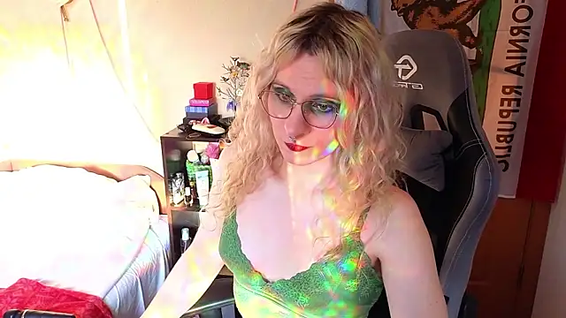 Snapshot of Lori_Myaf chatting on March 11, 2:23 pm Lori Myaf online show from March 11, 2:23 pm
