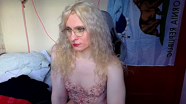 Snapshot of Lori_Myaf chatting on March 27, 2:17 pm Lori Myaf online show from March 27, 2:17 pm