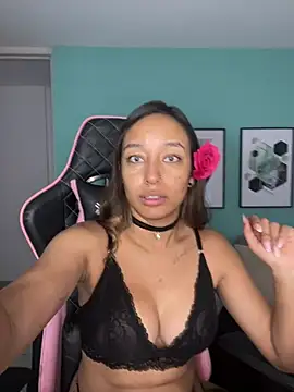 DianaHopson online show from December 27, 12:23 pm