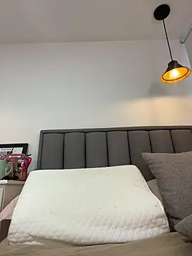 DianaHopson online show from December 14, 11:48 am