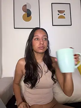 DianaHopson online show from February 10, 12:09 pm