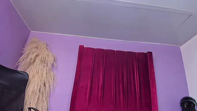 Shanelle   online show from May 25, 12:44 pm