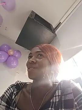Shanelle   online show from June 26, 1:59 pm