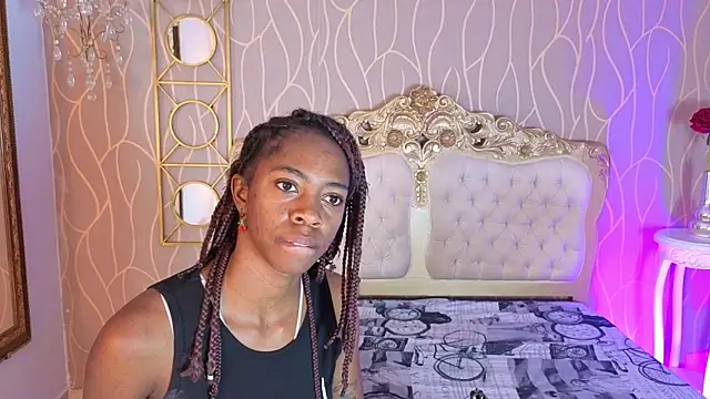 Shanelle   online show from July 29, 2:15 pm
