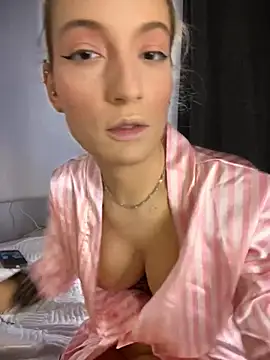 Ella Charm online show from October 22, 4:29 pm