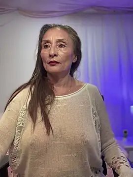 lilian prada online show from May 14, 9:54 pm