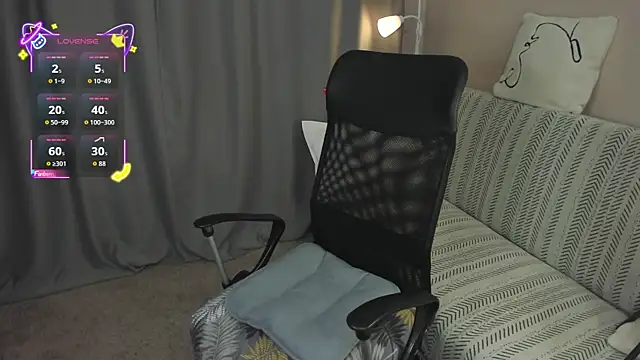 Snapshot of Alice_hailey_ chatting on October 26, 4:02 pm Alice hailey online show from October 26, 4:02 pm