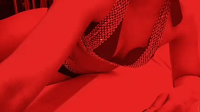 Snapshot of ROXYNL chatting on February 7, 7:06 pm ROXYNL online show from February 7, 7:06 pm