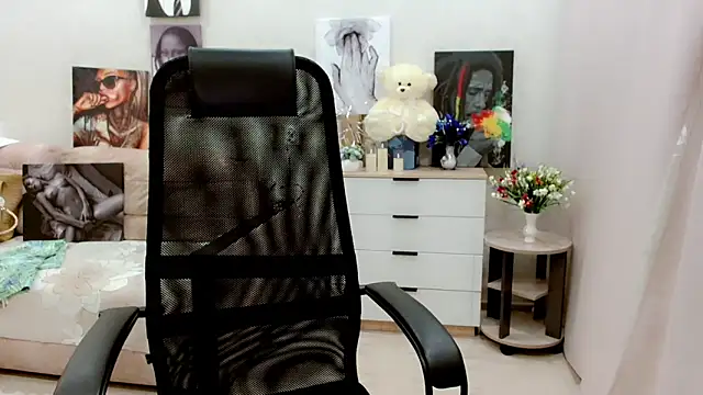 EveLove33 online show from September 13, 4:40 pm