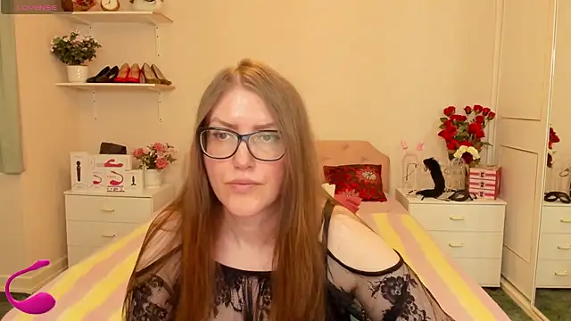 AmandamurX online show from June 20, 1:36 pm