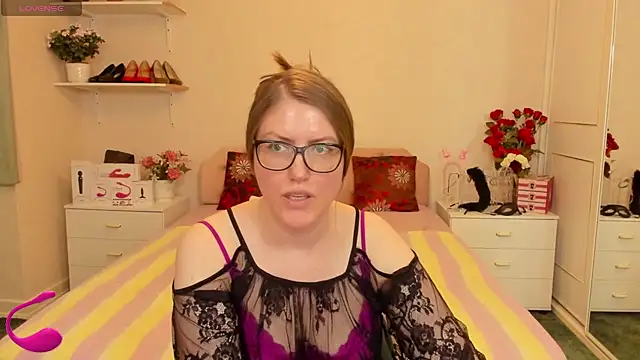AmandamurX online show from June 23, 1:31 pm