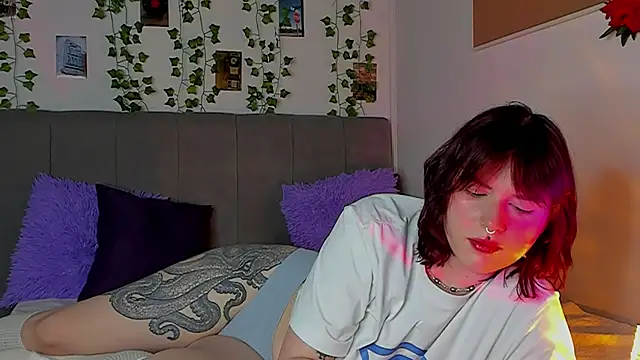 miss Lizzy online show from January 25, 4:23 am