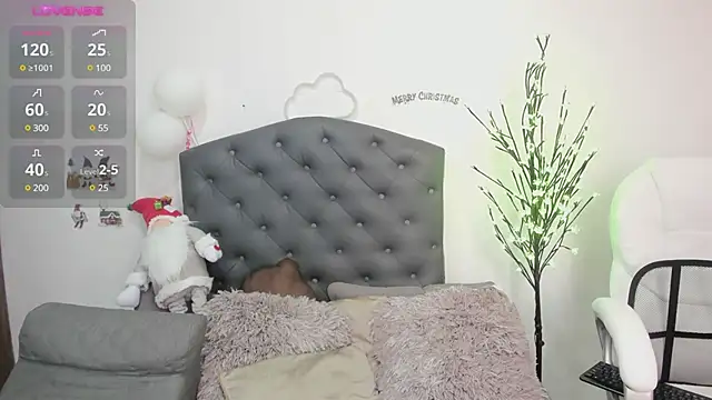 cutewhitneyr online show from December 10, 2:39 pm