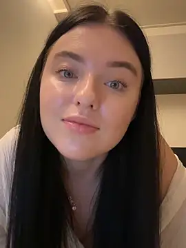 Angela Fosterr online show from October 1, 3:40 pm