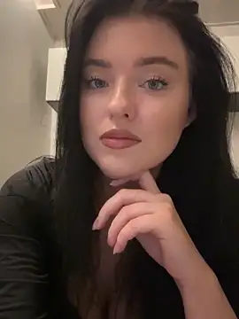 Angela Fosterr online show from November 22, 3:33 pm