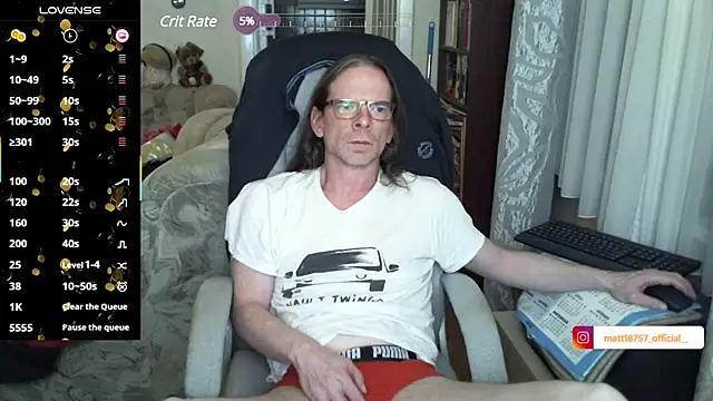 Snapshot of living_manors_2 chatting on January 17, 1:04 am living manors 2 online show from January 17, 1:04 am