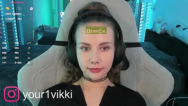 Snapshot of Vikki_Cheese chatting on February 17, 6:15 pm Vikki Cheese online show from February 17, 6:15 pm