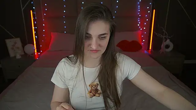 EmmyCharmm online show from March 19, 12:31 pm