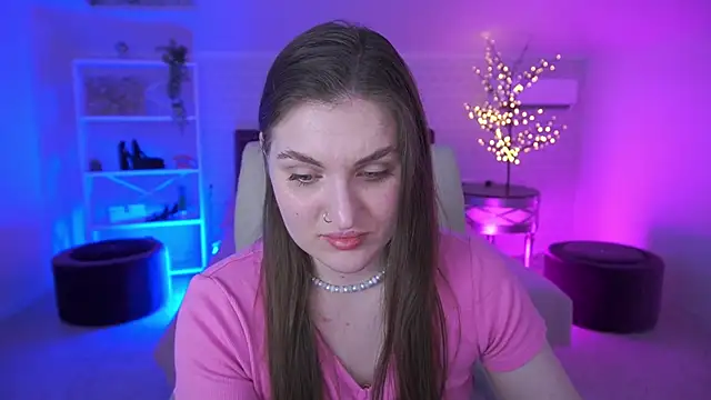 EmmyCharmm online show from June 7, 6:06 am
