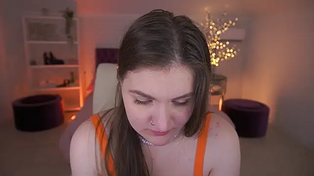 EmmyCharmm online show from June 9, 5:41 am