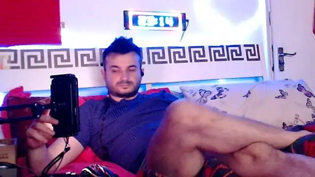 Snapshot of erotico69xxx chatting on December 20, 11:12 pm erotico69xxx online show from December 20, 11:12 pm