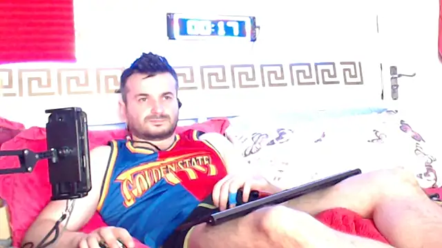 Snapshot of erotico69xxx chatting on December 23, 12:19 am erotico69xxx online show from December 23, 12:19 am