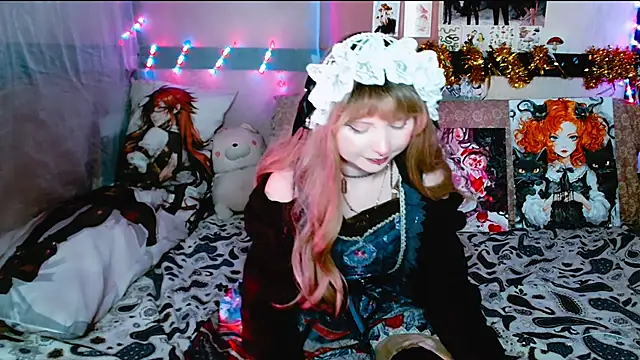 Snapshot of Usagi_Blush_ chatting on January 8, 2:03 am Usagi Blush online show from January 8, 2:03 am