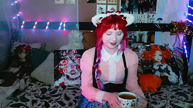 Snapshot of Usagi_Blush_ chatting on January 29, 6:28 pm Usagi Blush online show from January 29, 6:28 pm