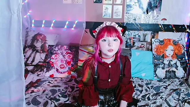 Snapshot of Usagi_Blush_ chatting on February 2, 10:39 pm Usagi Blush online show from February 2, 10:39 pm