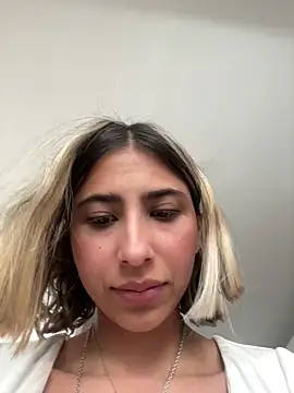 Ameellie online show from November 14, 3:33 pm