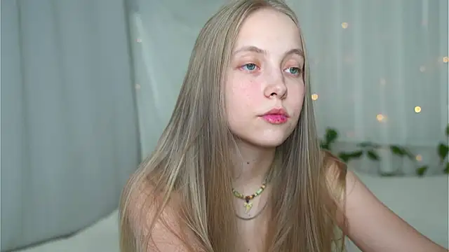Snapshot of _Appr0ved_ chatting on March 21, 3:13 pm Appr0ved online show from March 21, 3:13 pm