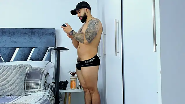 Zack Froone online show from November 5, 1:00 pm