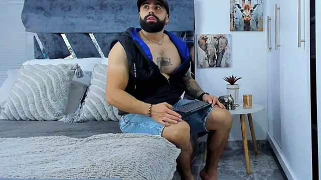 Zack Froone online show from June 25, 2:21 pm