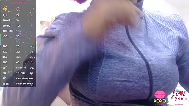 alegriamartinez online show from November 12, 7:35 pm