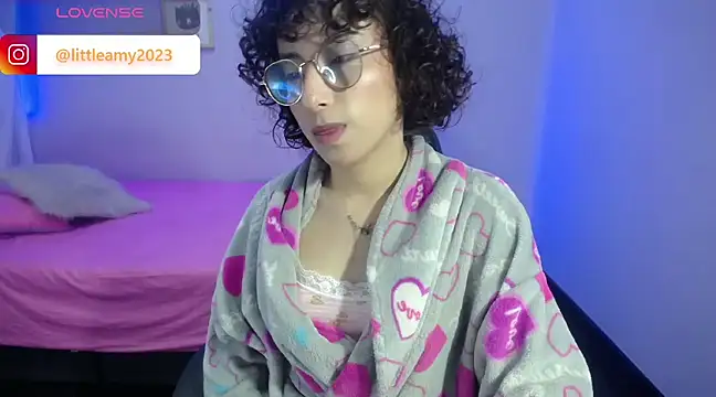 little  amy  online show from January 6, 4:58 am