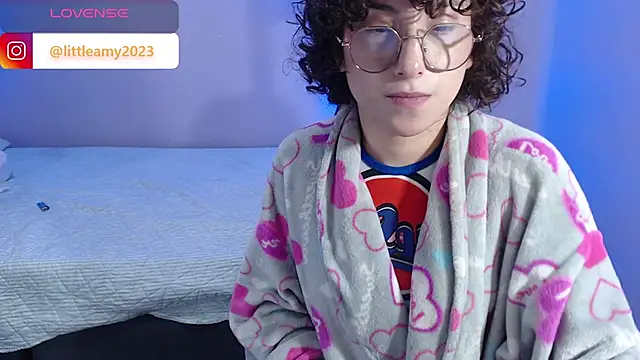 little  amy  online show from January 27, 8:39 pm