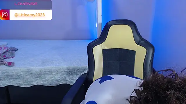 little  amy  online show from January 27, 11:43 pm
