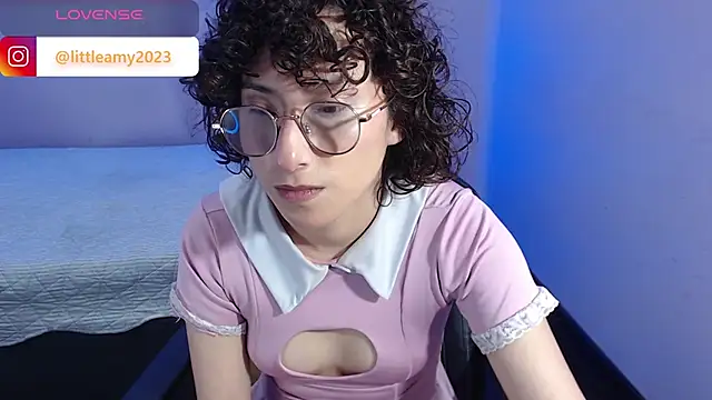 little  amy  online show from January 29, 7:00 pm