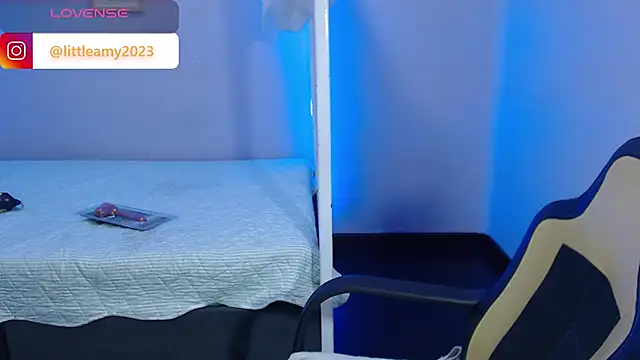 little  amy  online show from January 30, 8:21 pm