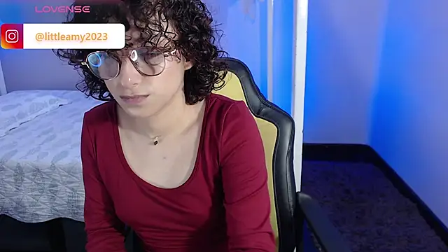 little  amy  online show from February 10, 9:47 pm
