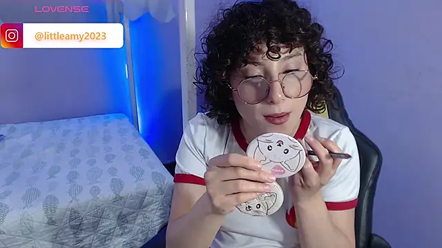 little  amy  online show from February 15, 10:52 pm