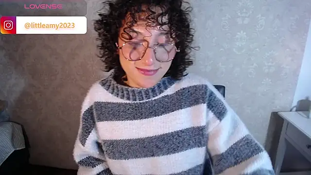 little  amy  online show from March 12, 2:09 am