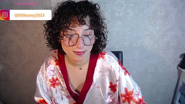 little  amy  online show from March 13, 8:43 pm