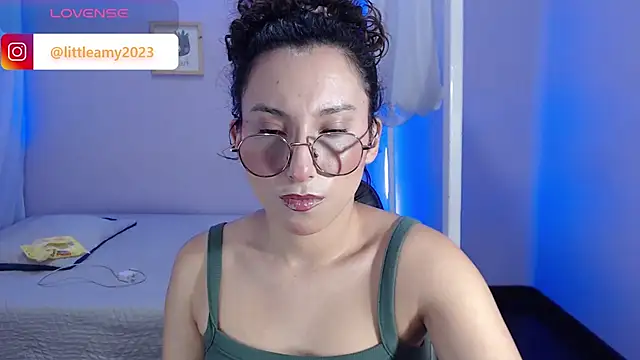 little  amy  online show from March 19, 12:26 am
